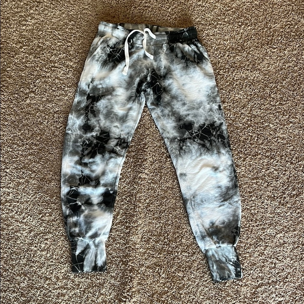 Women’s Tie-Dye Joggers - Black and White